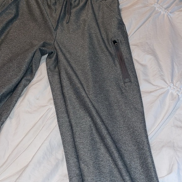 EUC - boys Large 10/12 - Old Navy active - Go Dry Cool Joggers - Picture 3 of 8